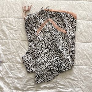 Victoria secret pajama set
